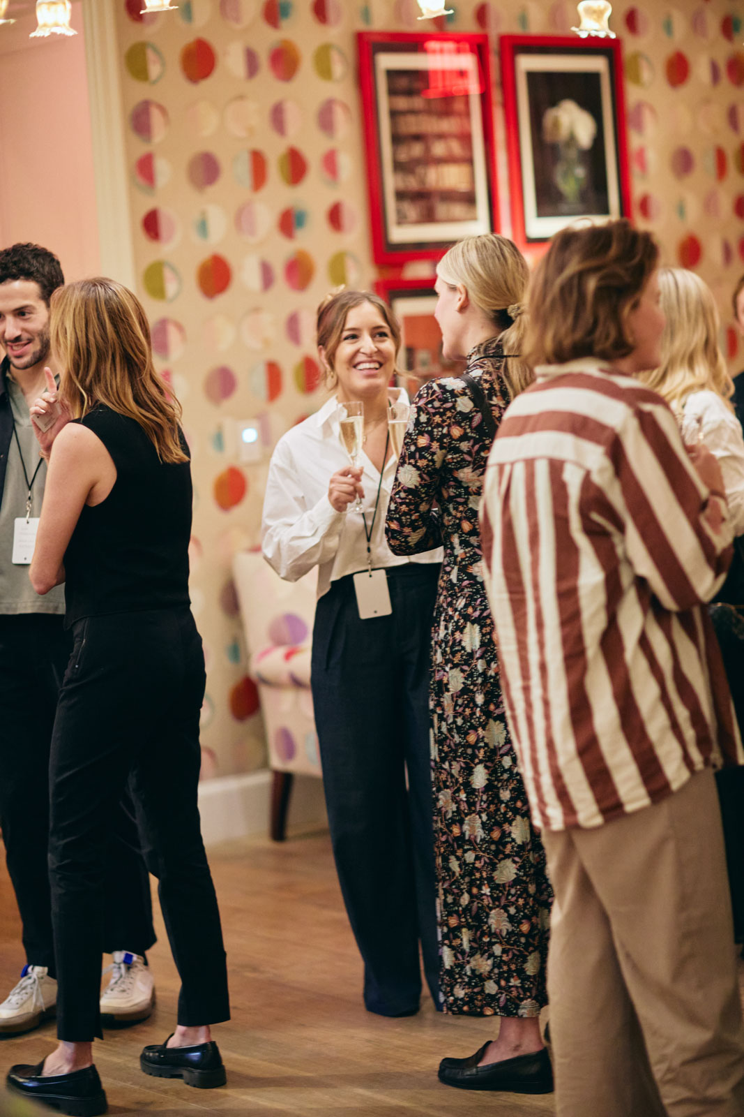 DH24 SALES Newyork SE CE Travelpro 03