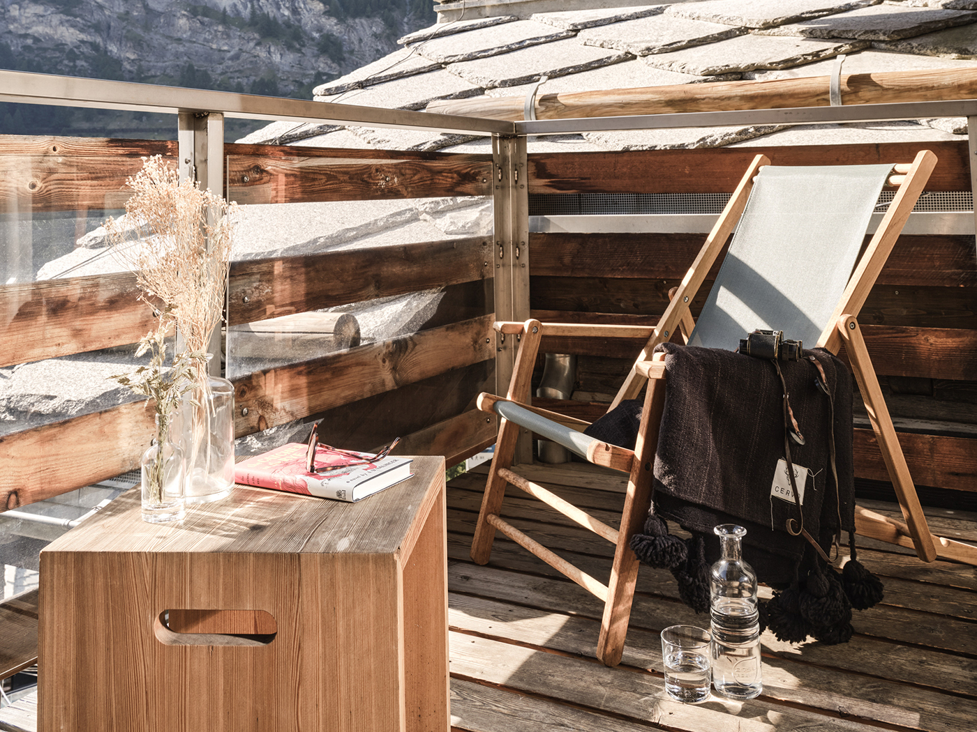 Cervo Mountain Resort Alpinist Roof L R 03