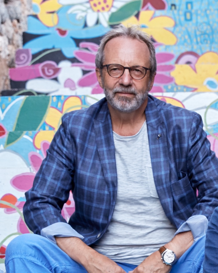 002 Bikini Island Mountain Resort Stephan Gerhard