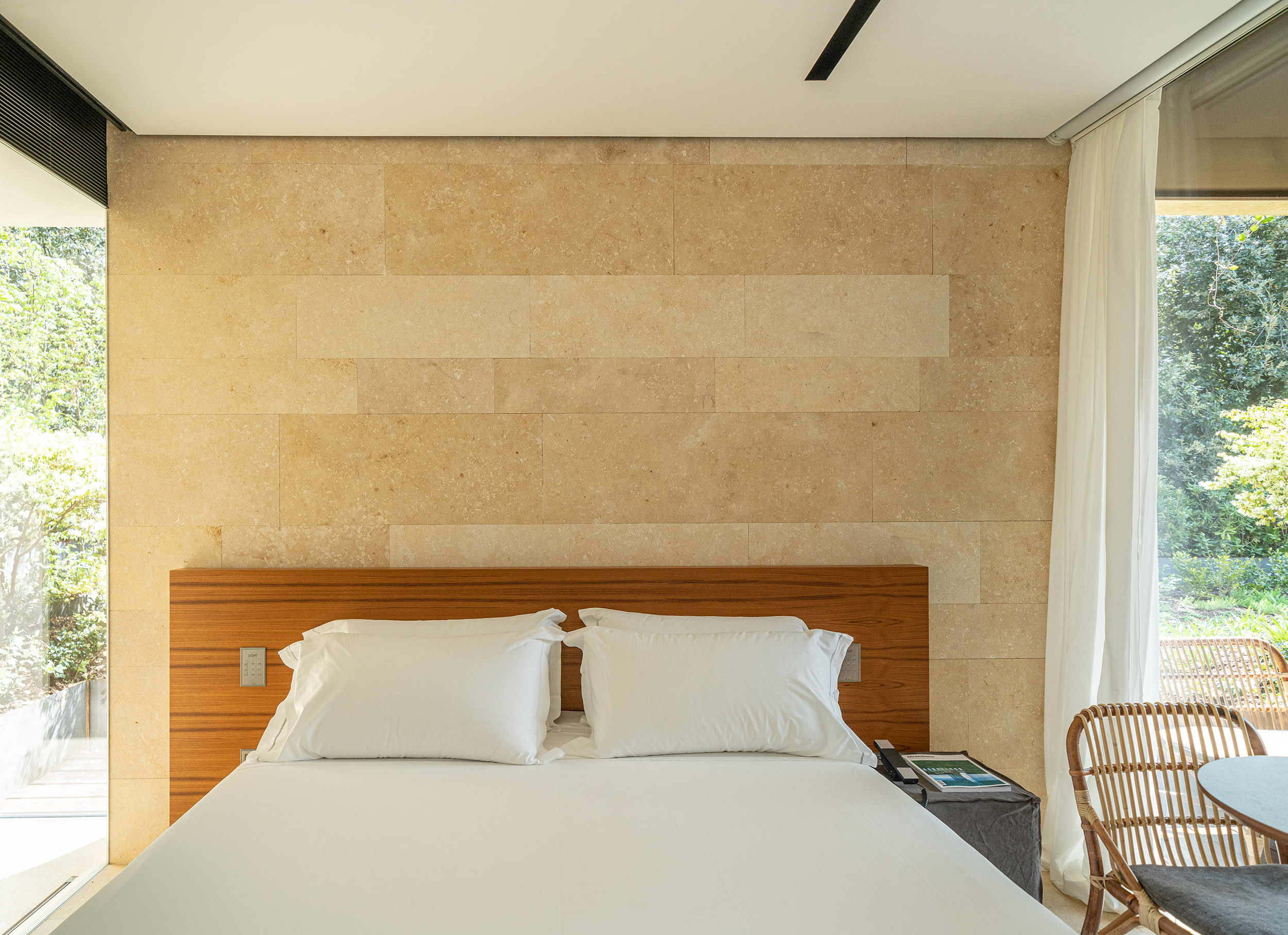 G 03 C Hotel And Spa