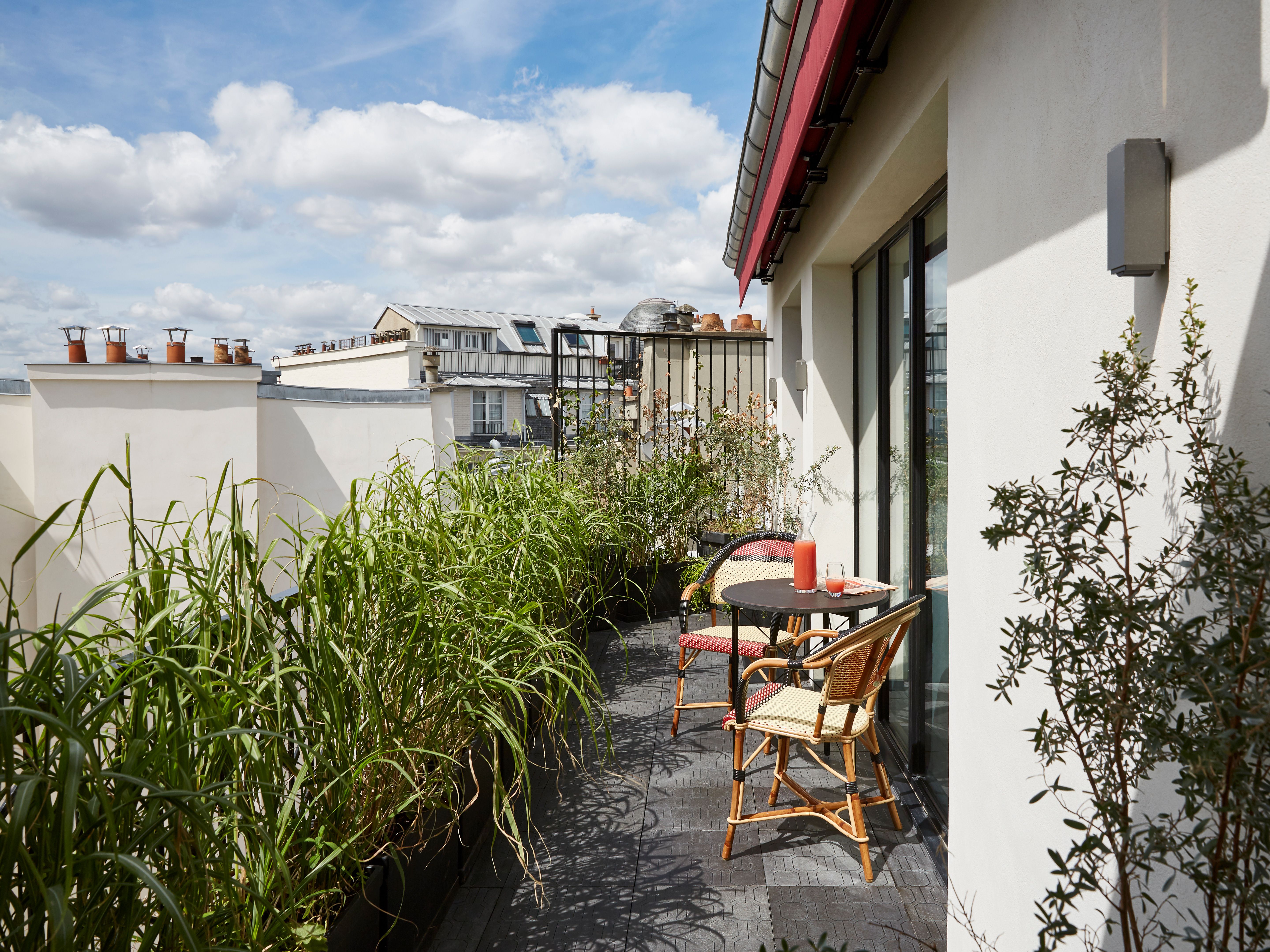 Le Roch Hotel and Spa Balcony in Paris