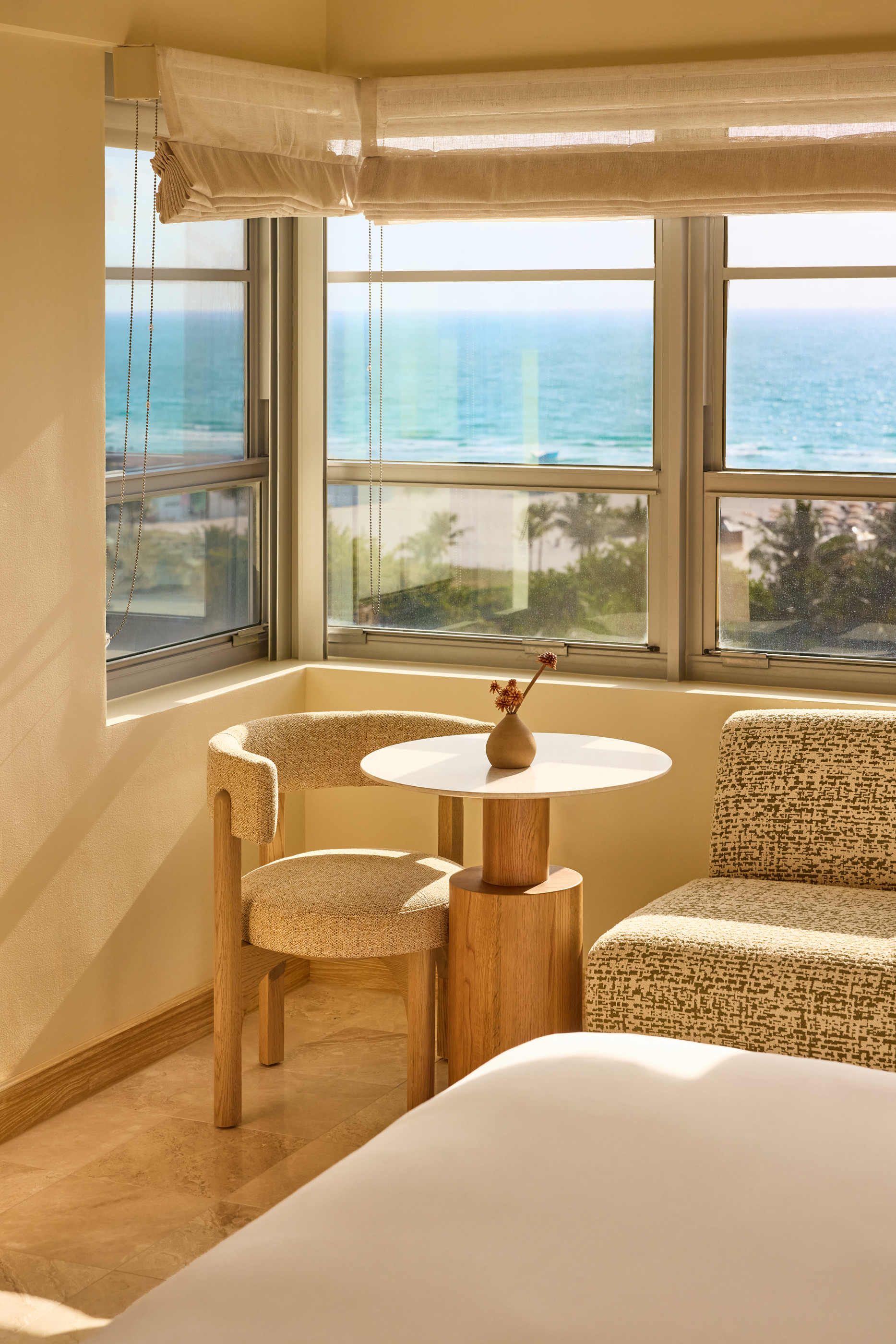 G 08 Shelborne By Proper