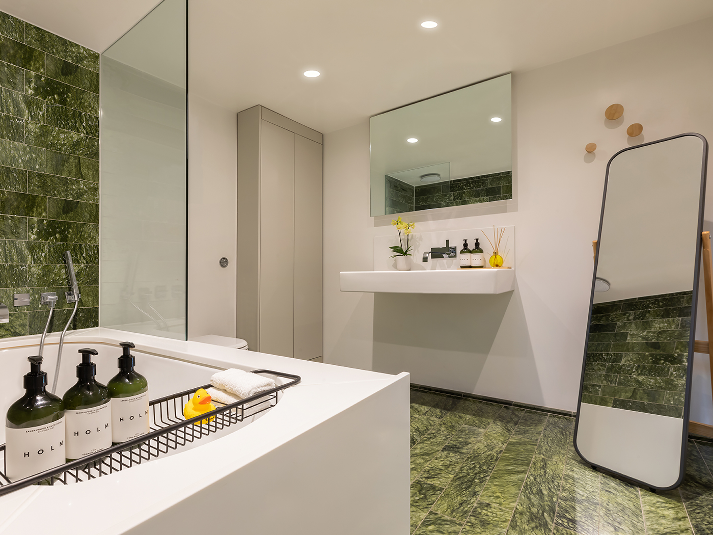 Town Hall Hotel Signature One Bedroom Suite R 06 (1)