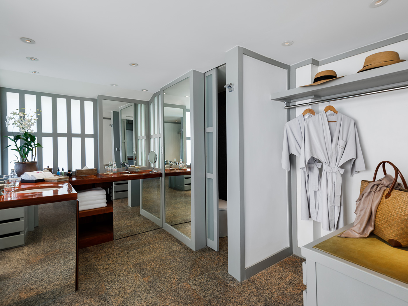 Surin Phuket One Bedroom Hillside Cottage R V2 04