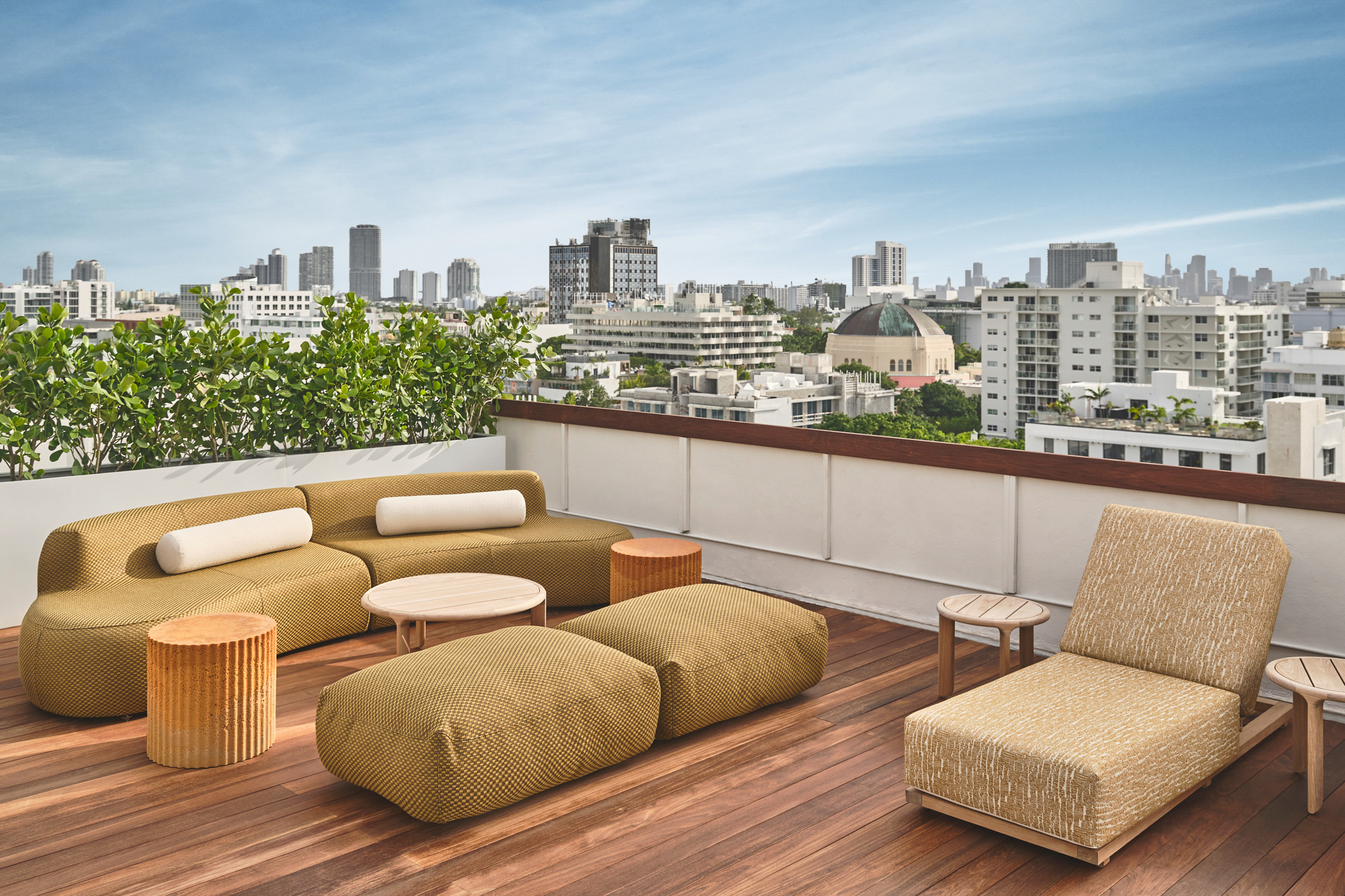 G 10 Shelborne By Proper