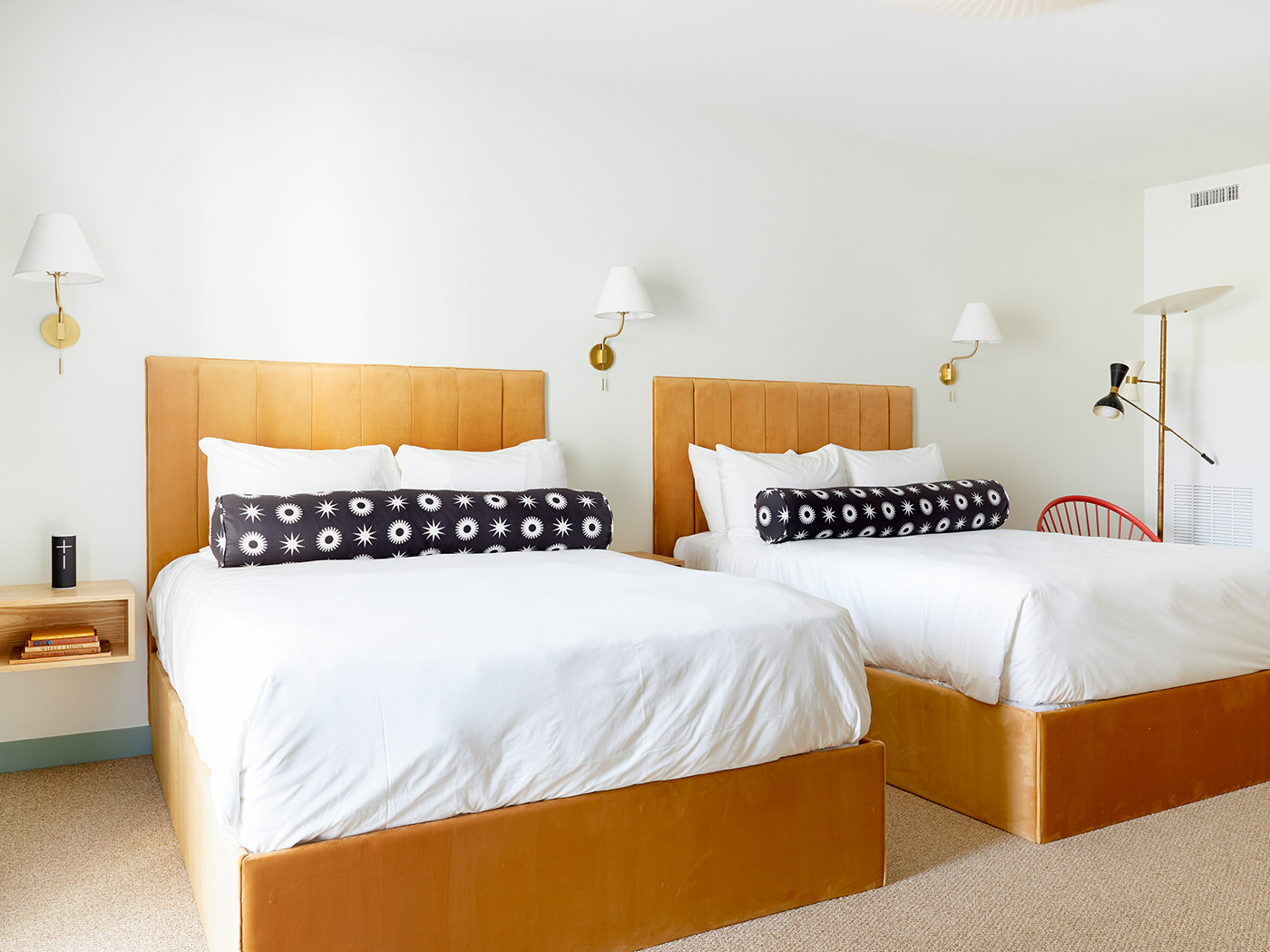 Brandford House Modern Double Queen R 01