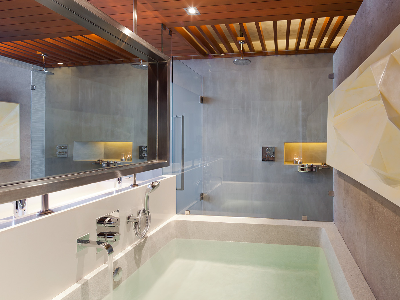 Casa De La Flora Beachfront Grand Pool Villa R 06