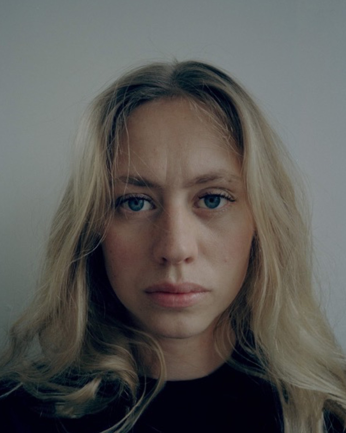 003 The Art Of Being A Woman Elsa 1