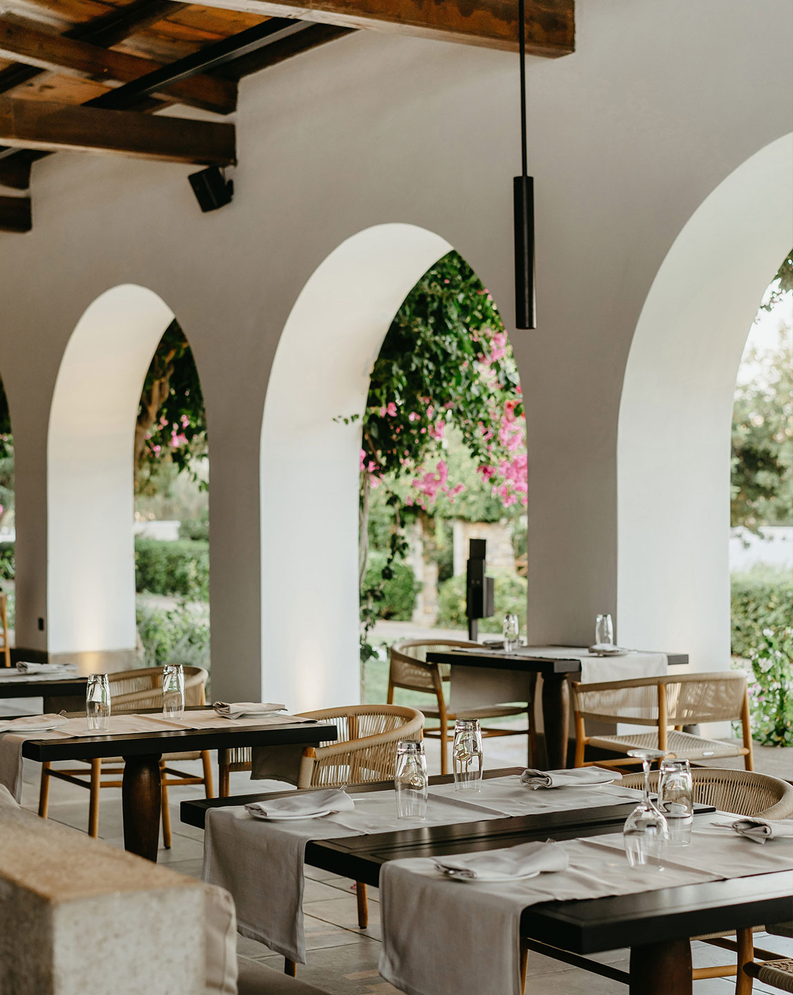 Minos Beach Art Hotel