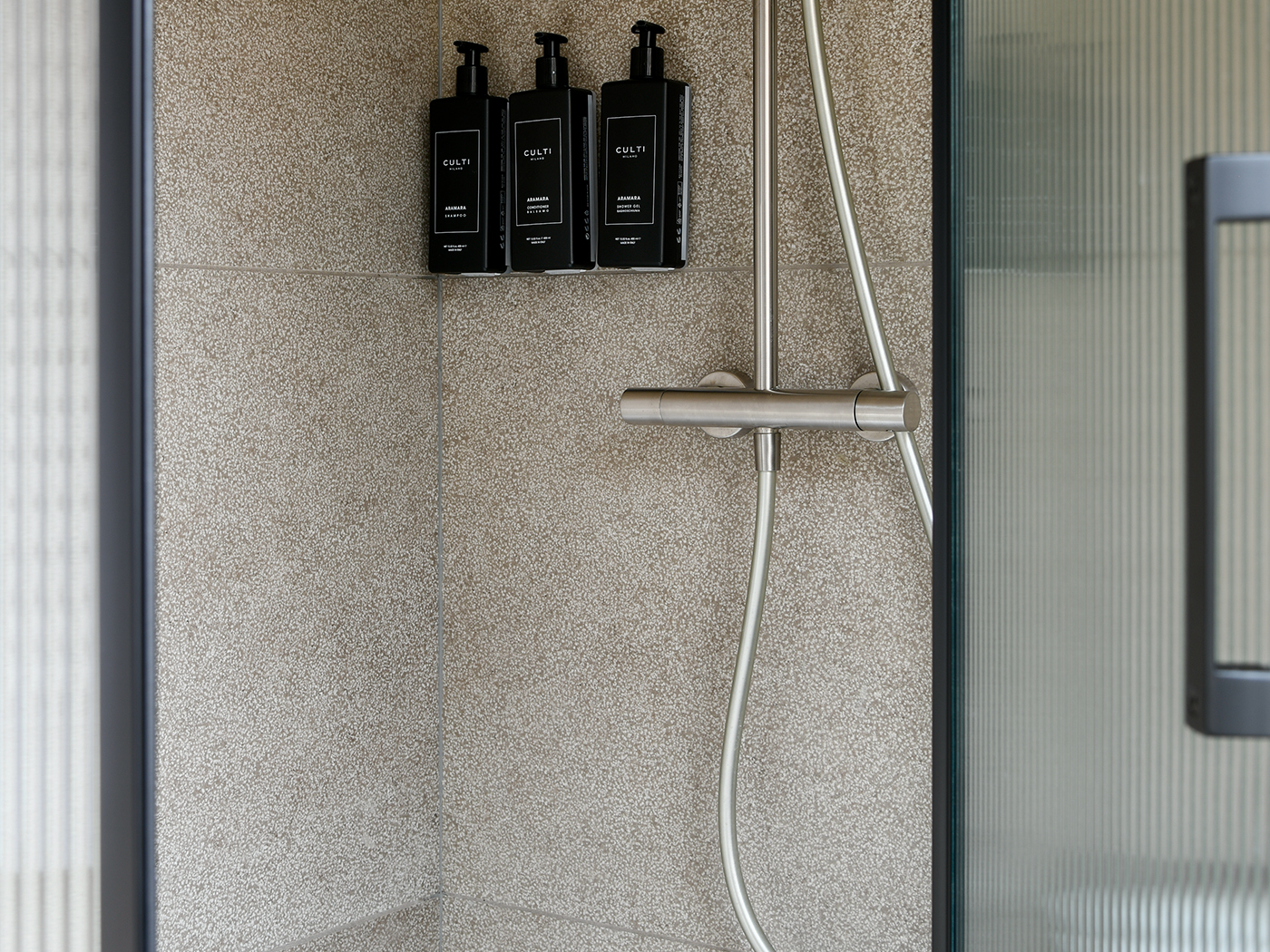 Hotel Windsor Double Room Hamlet View V2 R 03