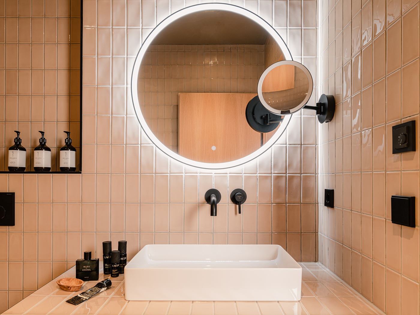 The Comodo Garden Suite V2 R 07