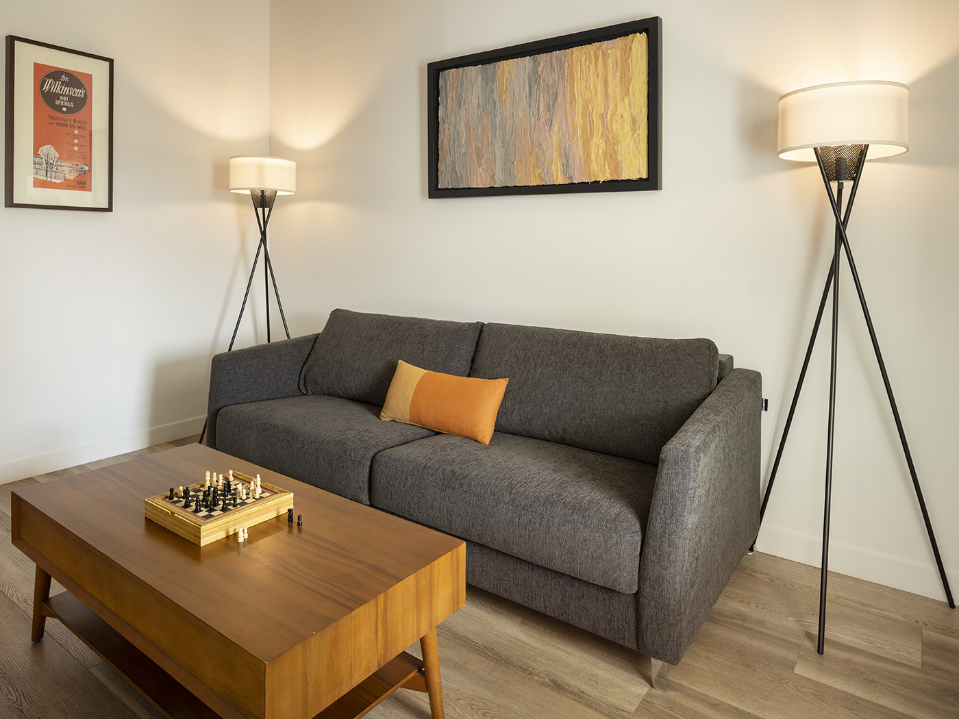 Dr Wilkinsons Eddys Art Cottage R 03