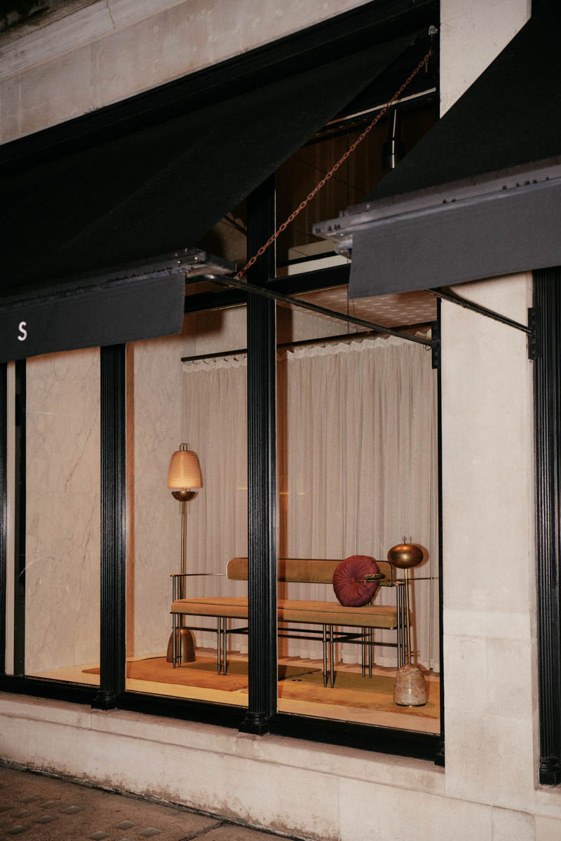 DH SALES23 CE London Apparatus 21