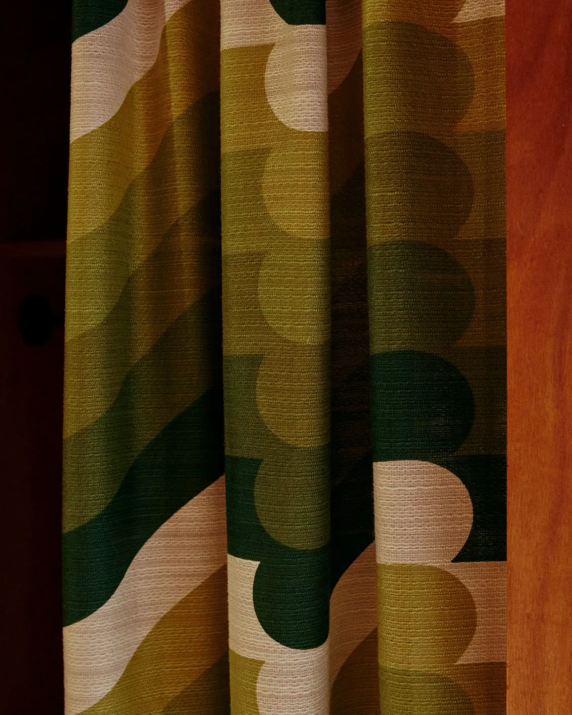 13 DH Sneak Peak Rooms Batumi Guestroom Curtain Detail