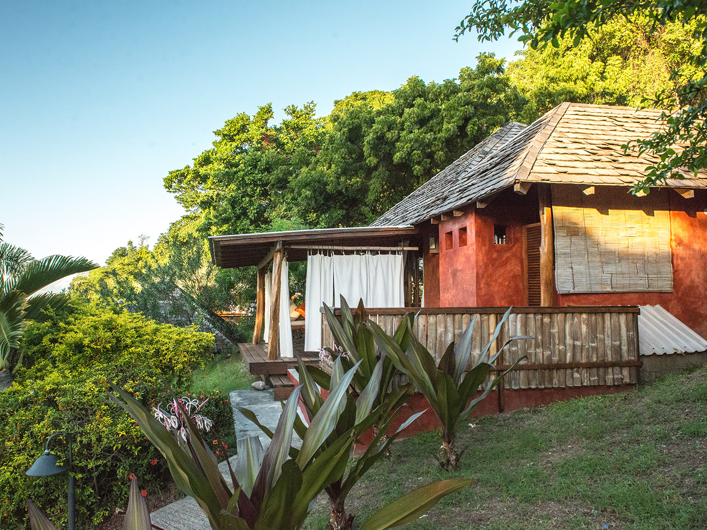 Laluna Deluxe Cottage Garden R 1