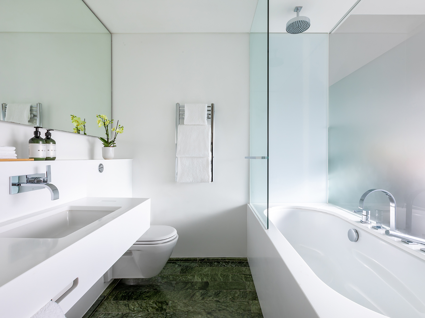 Town Hall Hotel Deluxe Two Bedroom Suite R 03