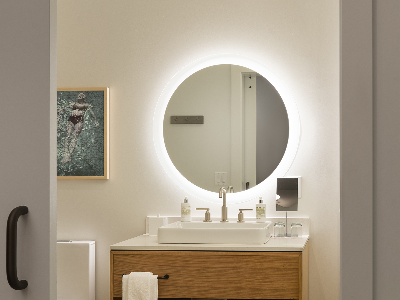 Dr Wilkinsons Mountain Pool View King V2 R 03