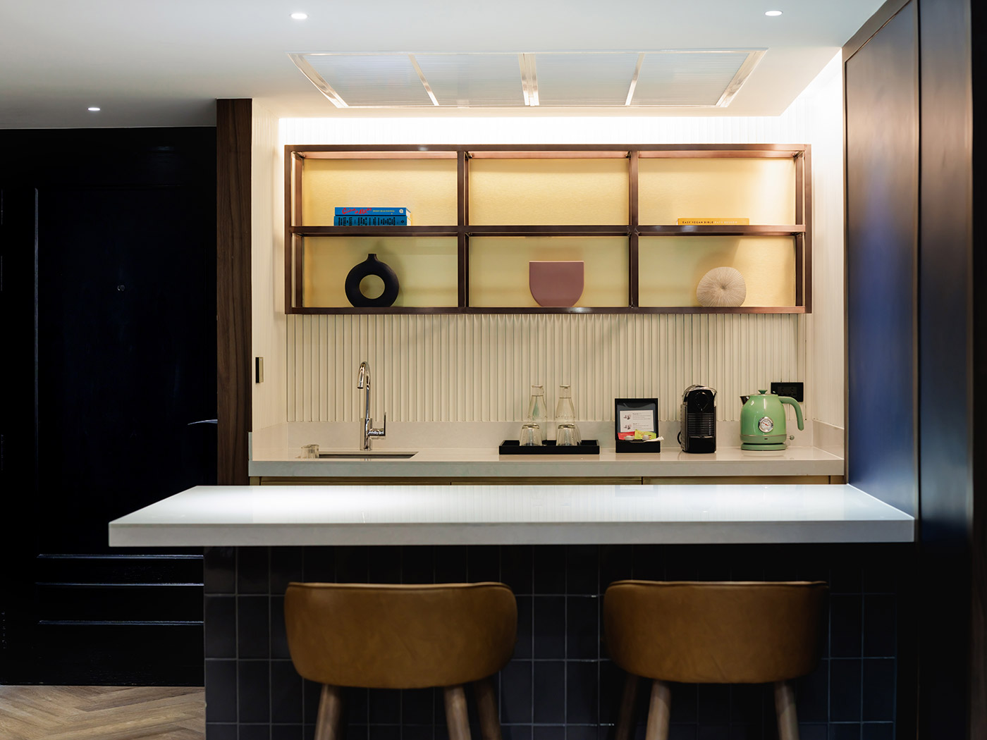 Public House Bangkok One Bedroom Suite R V2 05