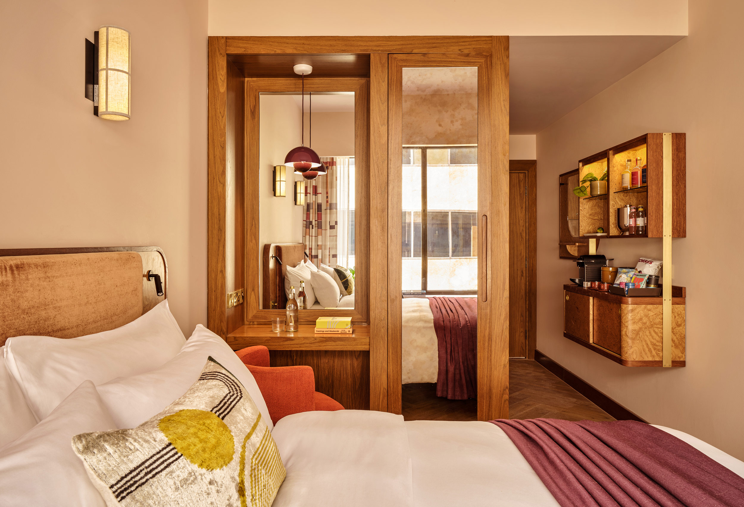 G 06 Sir Devonshire Square Hotel London