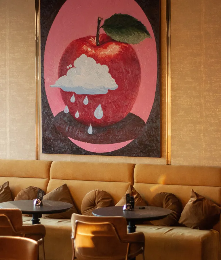 11 Mirrors Interior Design