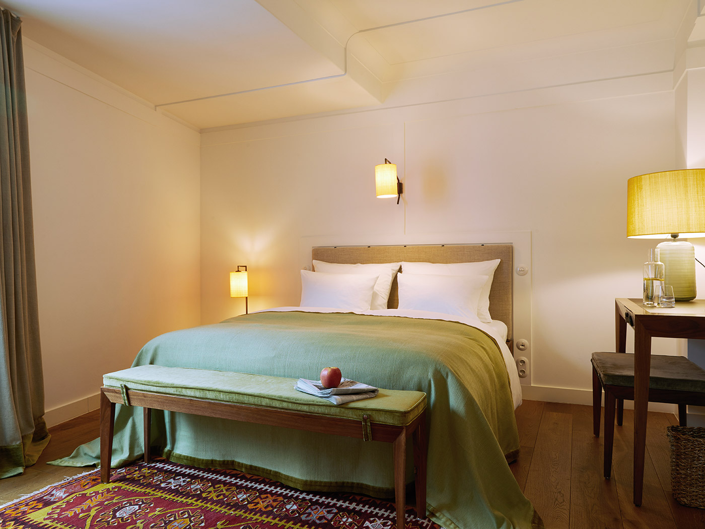 Louis Hotel Courtyard Superior R 01 (1)