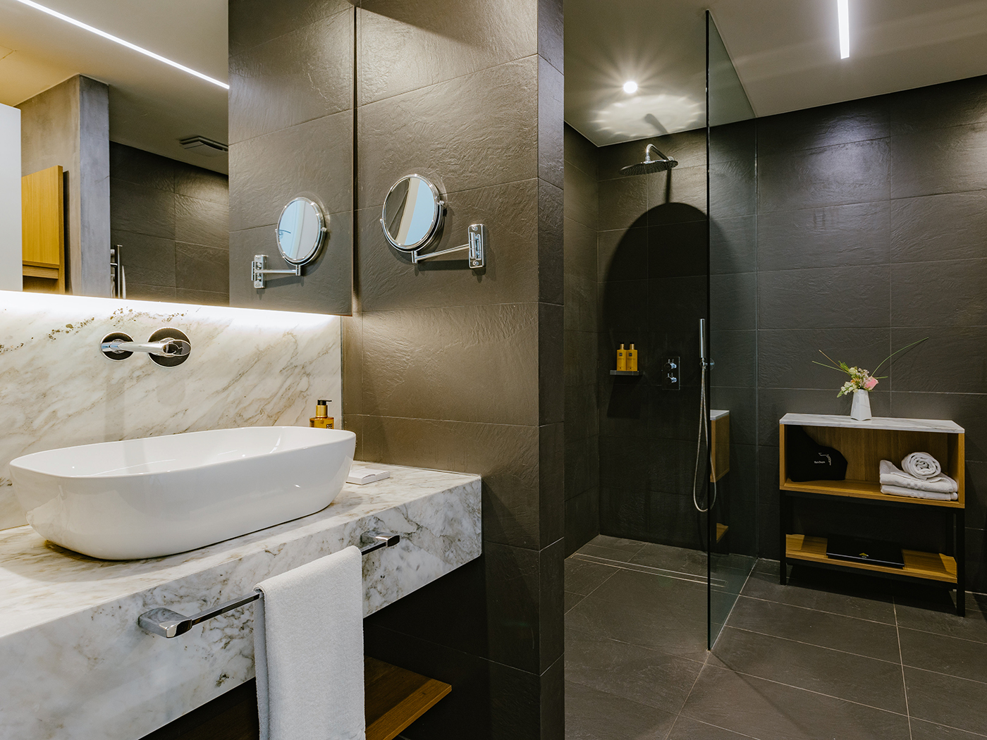 Cugo Gran Macina Grand Harbour Corner Suite With Harbour View V2 R 03