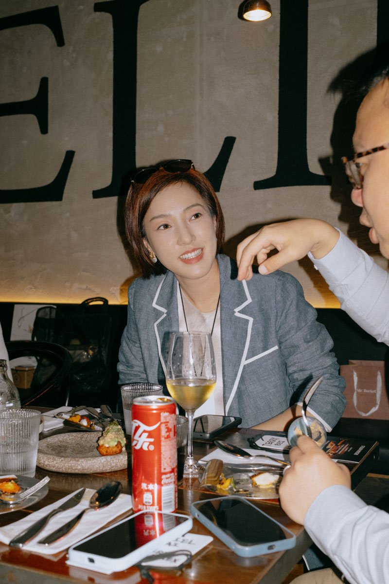 DH24 SALES S Shanghai Travelpro 17