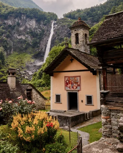 004 Giardino Group Church