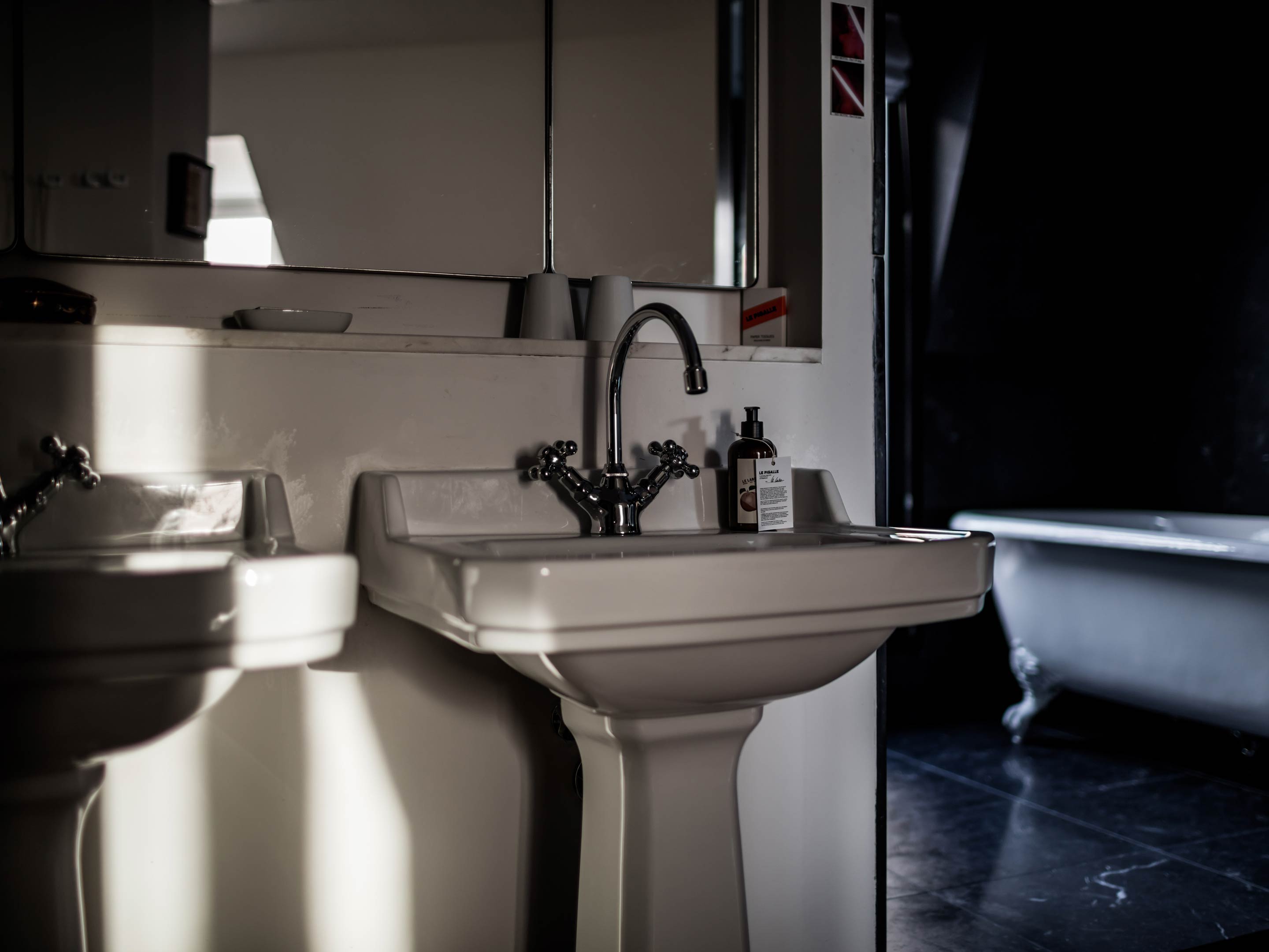 Le Pigalle Room 35 R 4