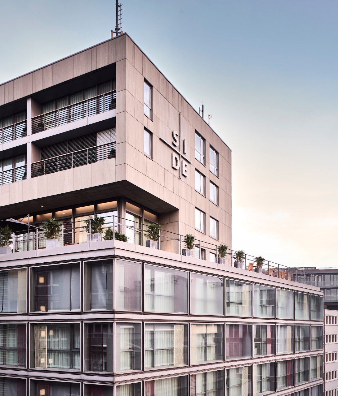 Side Hotel Design Details