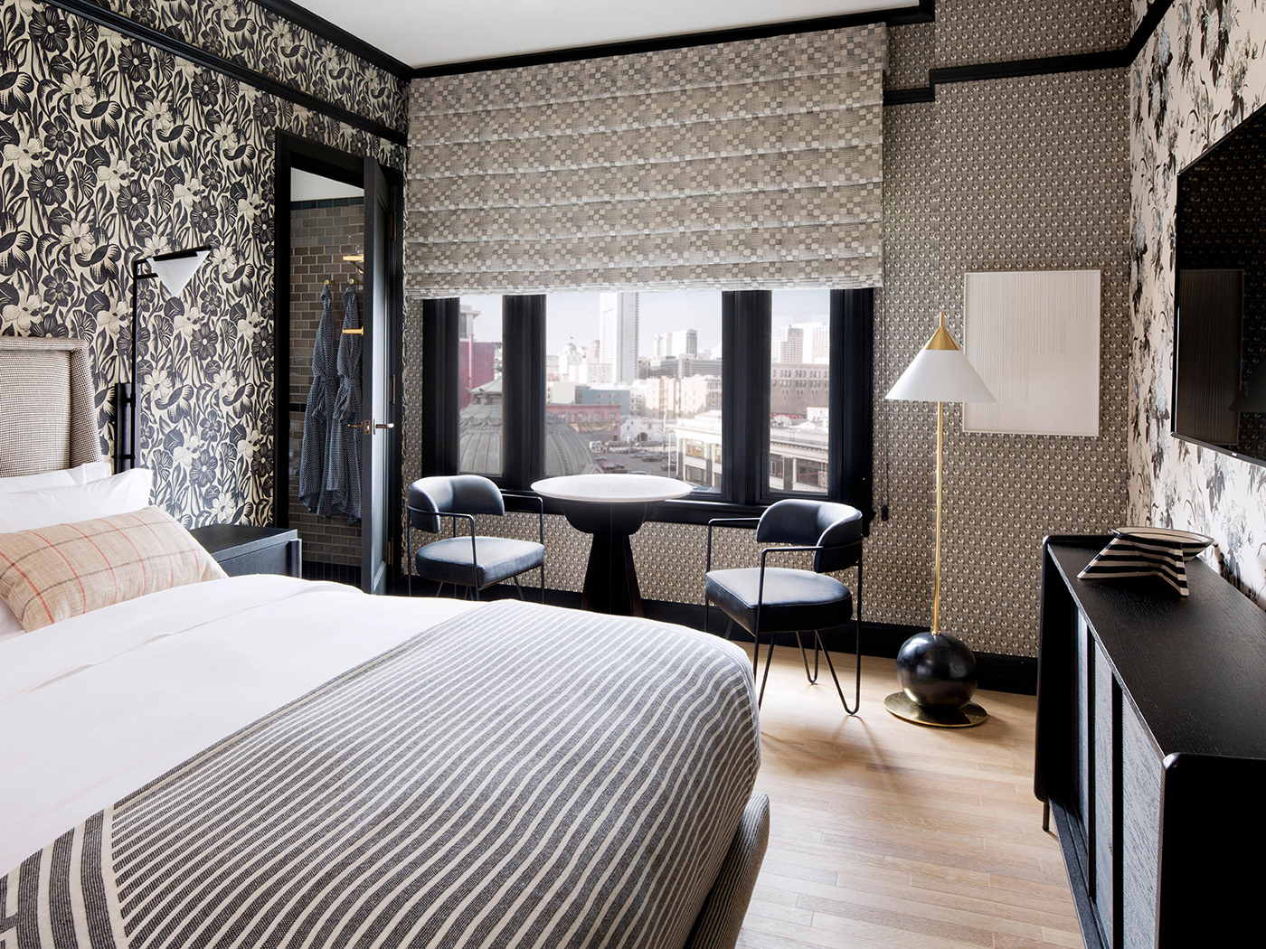 Sf Proper Hotel Premier King Deluxe Queen R 01