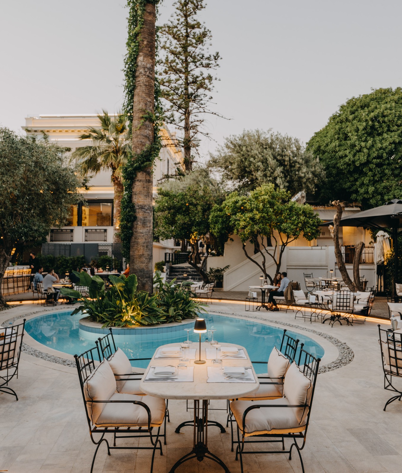 The Bold Type Hotel Theme Box 01 Food And Drink (1)