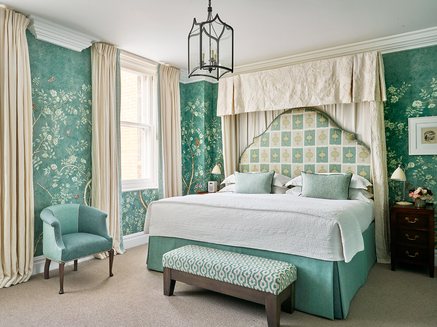 Charlotte Street Hotel Deluxe Room R 01