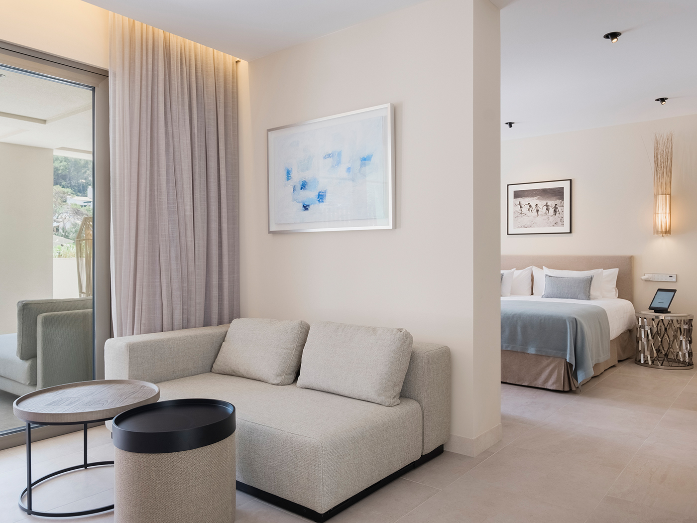 El Vicenc De La Mar Suite Pool V3 R 06