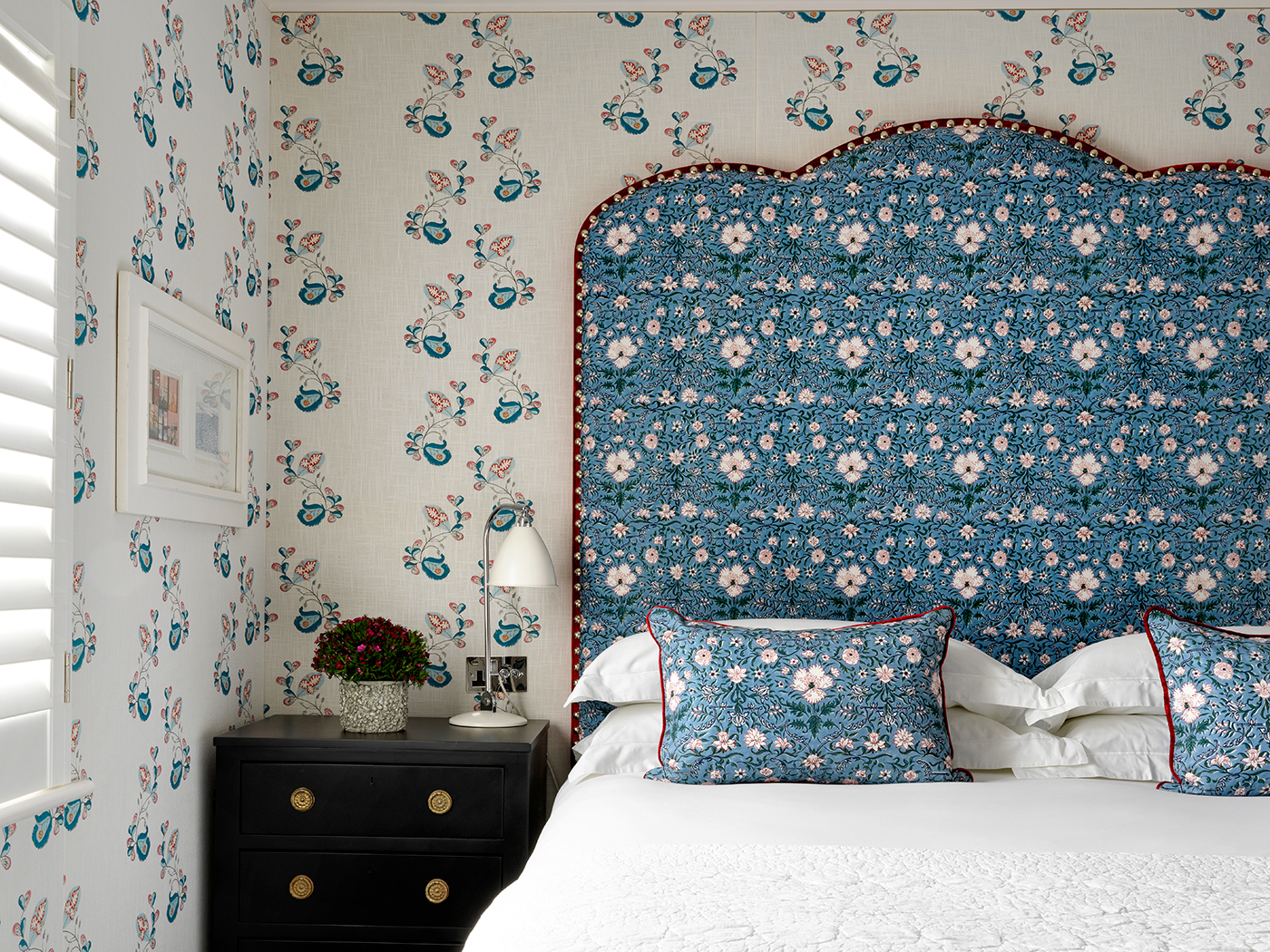 Dorset Square Hotel Deluxe Room R 06