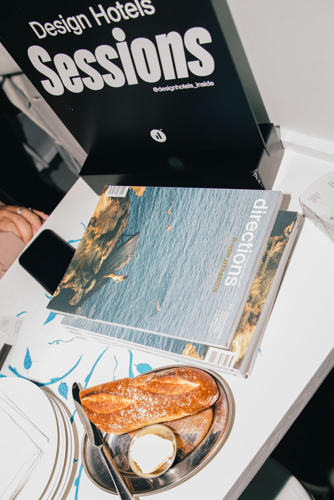 DH SALES24 S Sydney Travelpro 0116