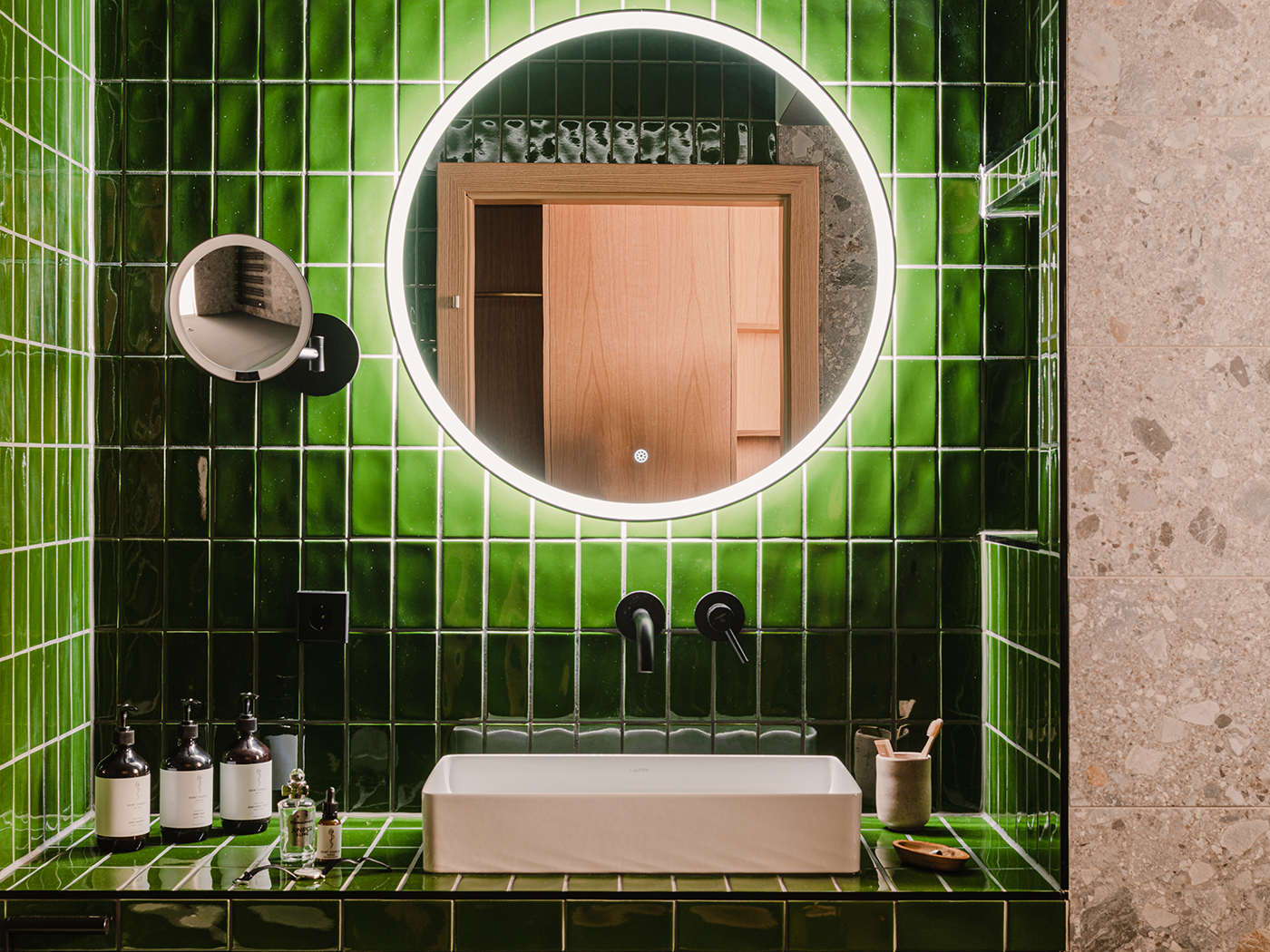 The Comodo Comfy Plus Valley View V2 R 05