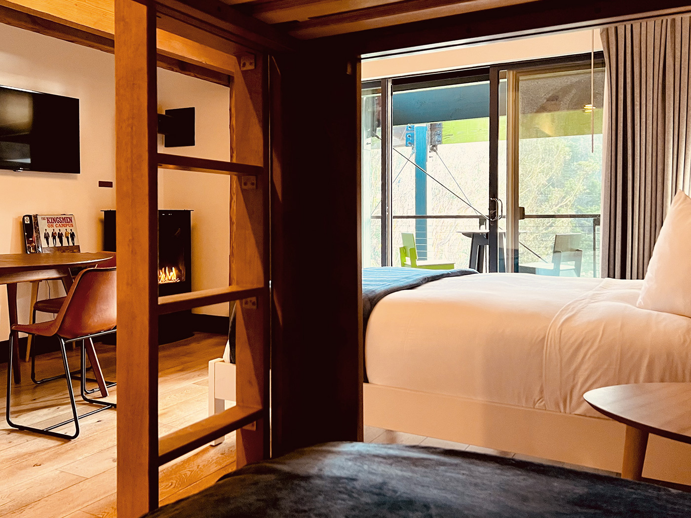 Timber Cove Family Room R 03