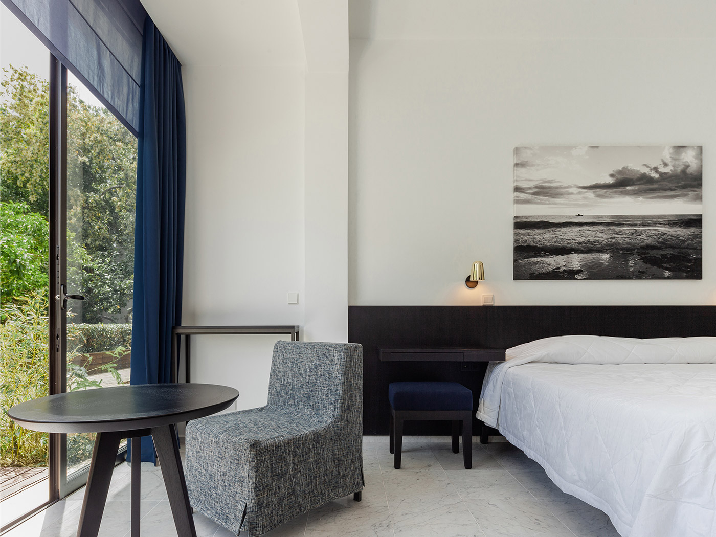 Almyra Family 2 Terrace Inland View R 03