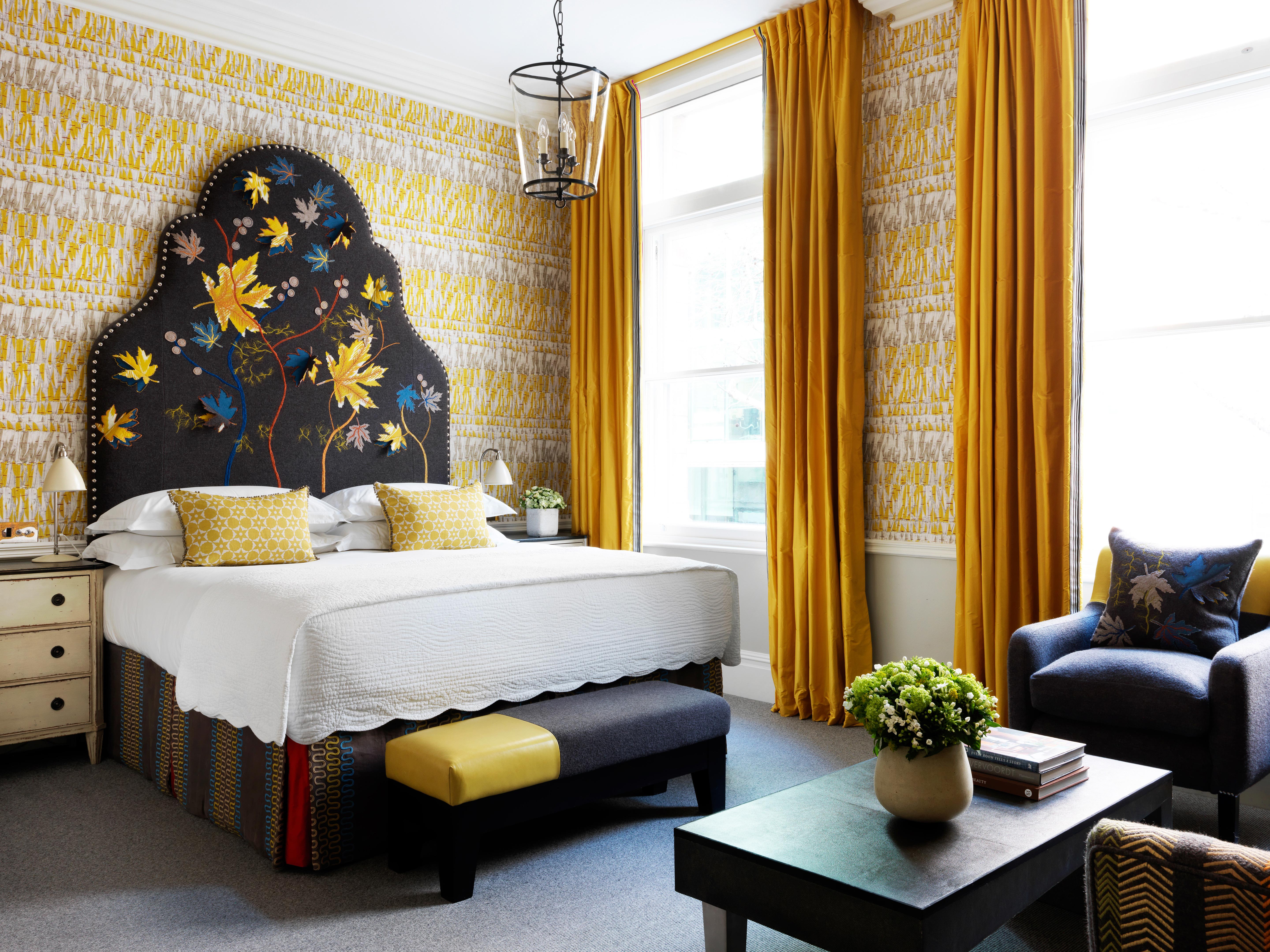 Covent Garden Hotel Deluxe Room R 4