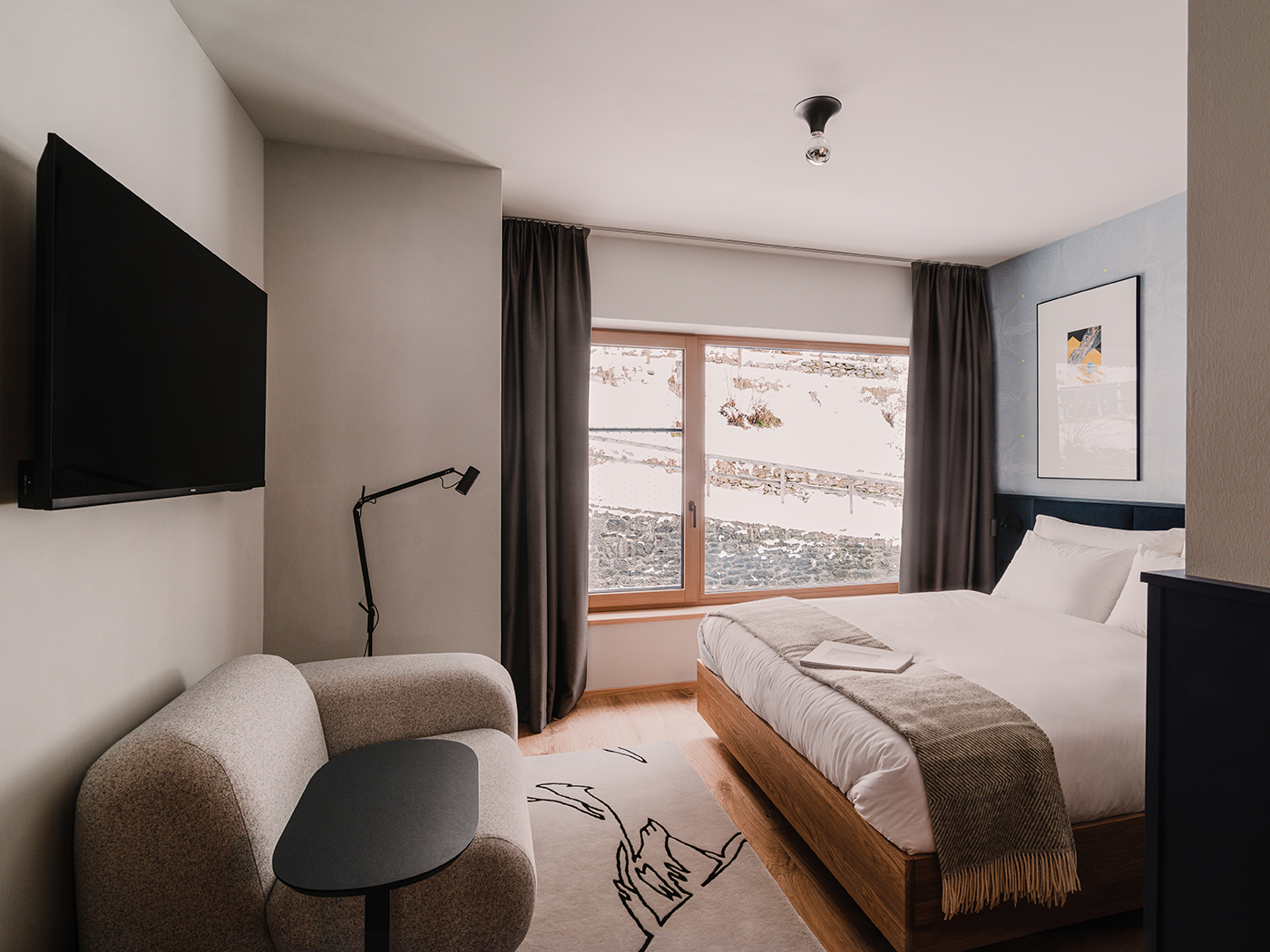 The Comodo Family Room Mountain View V2 R 02