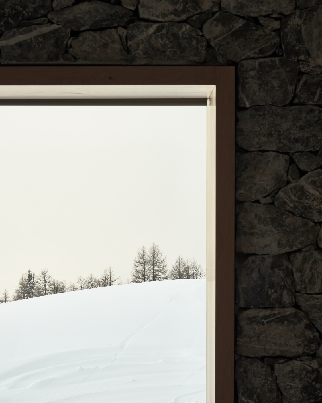 011 Chetzeron Window