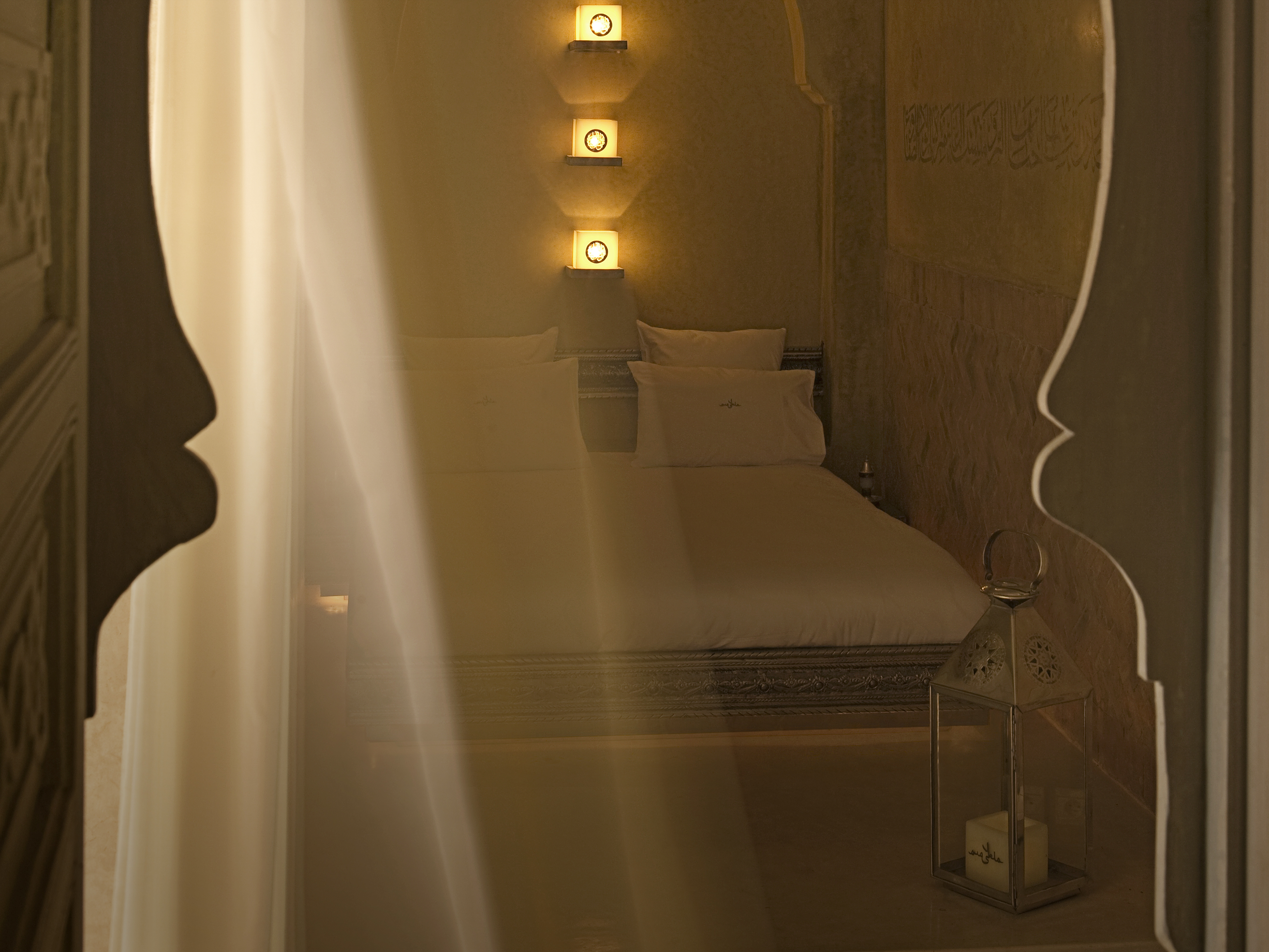 Anayela Deluxe Room R R