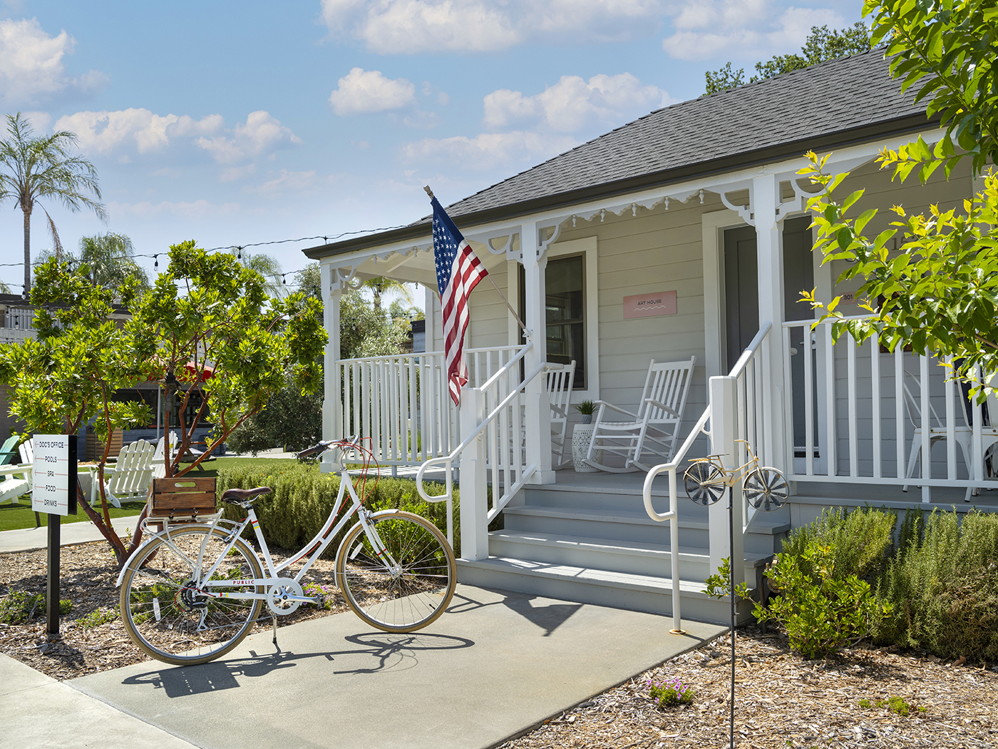 Dr Wilkinsons Eddys Art Cottage R 02